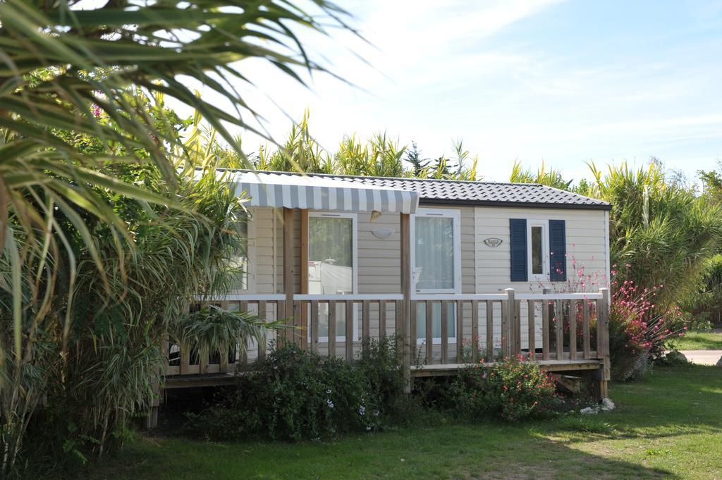 Camping Antioche D'Oleron La Bree-les-Bains Bagian luar foto