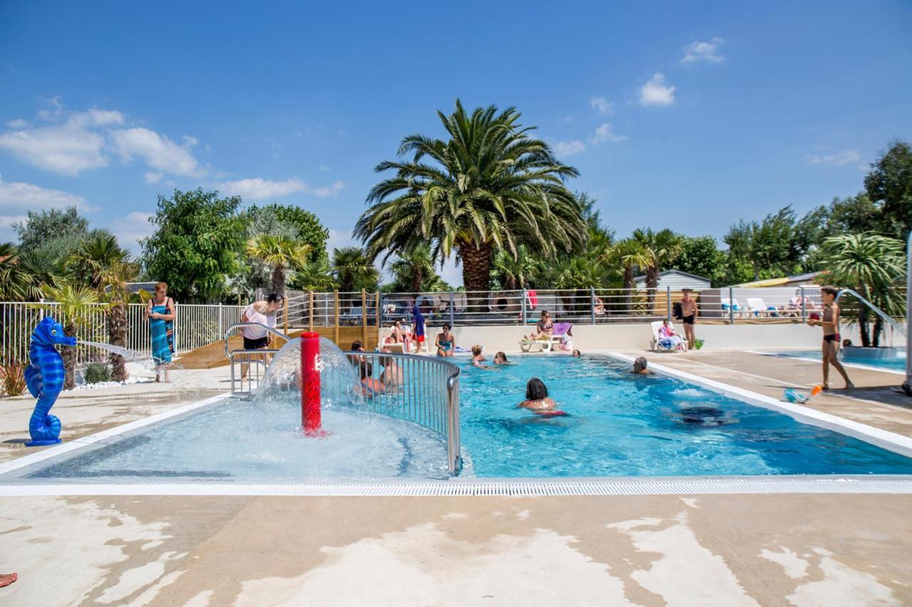 Camping Antioche D'Oleron La Bree-les-Bains Bagian luar foto